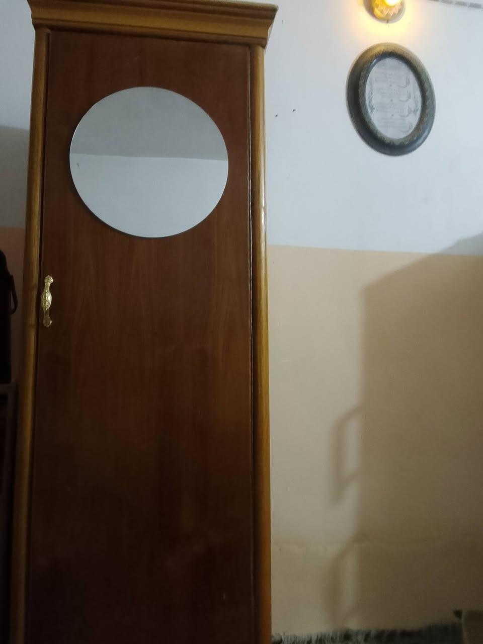 غرفت اخشاب حطاطة للبيع السعر مليون ونص ***********
