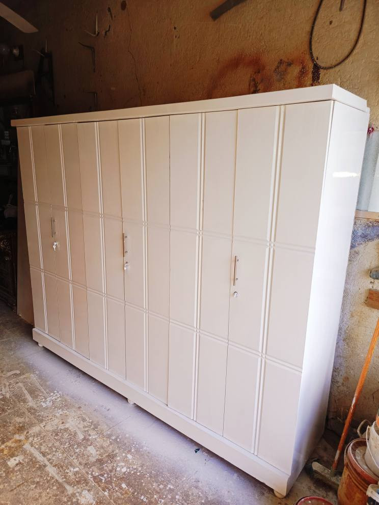 كناتير  خليجي  ٦ باب 🚪 لون ابيض حراري لاستفسار *********** واتساب ناصريه تقاطع الرايه قرب مستشفي الرحمن الاهلي ناصرية, ذي قار
