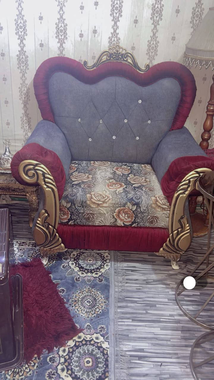 تخم مستعمل ١٠ مقاعد بغدا الرئاسه مال معلمين مجمع فدك السعر 400 ***********
