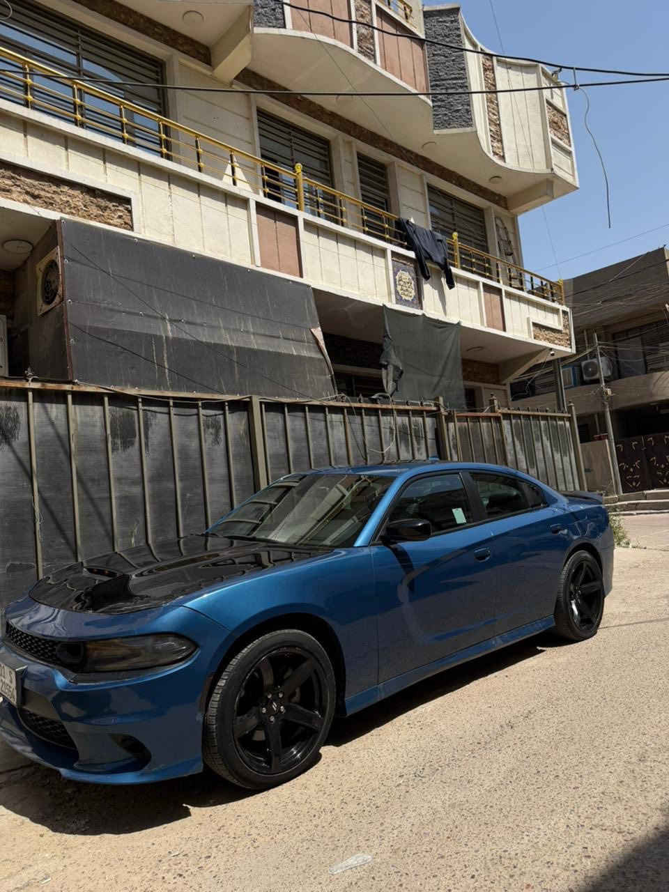 السلام عليكم
دوج جارجر موديل ٢٠٢٢
جيتي بلاس فول الفول 💙
الموصفات 
كشنات حضن تدفئه تبريد 💭
فتحه 
٣ وضعيات خزن ميموري
الكشنات الخلفي تدفئه تدفئه تبريد كلاصات 💭
ويل نجمه 🛞
رادار جانبي 
سوبر تراك بات⚡️
سمعات ودمام خلفي صندوك بلادي 🔈
الحادث
بيها صفحه السياره امريكا ايمن بنيد وجاملغ وسعرها مناسب 
السياره صفر مسج صفر كود ✅

ماشيه ٣٥ كيلو 
السياره جديده وكلش حلوه رقم بغداد بسمي 
***********
مكاني بغداد
