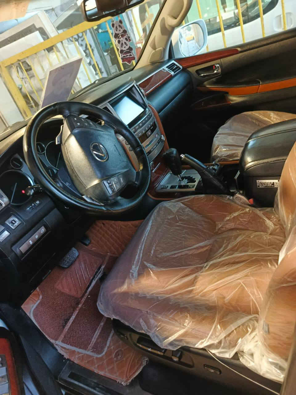 سلام عليكم لكزز  موديل 2013  البيع المكان بغداد السعر  4دفاتر بي. مجال الاستفسار تصل_***********
