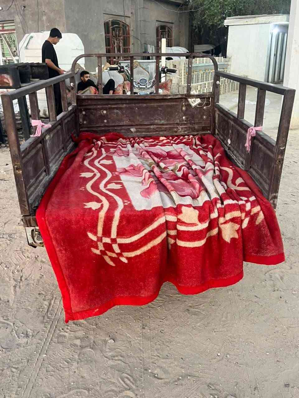 السلام عليكم ستوته ام تي ار كلك كلك موديل 2008 محرك 2025 تخم تايرات جديد كهربائية كله شغاله سعرها 825وبيها مجال الشراي مكاني حيدريه /الرقم***********
