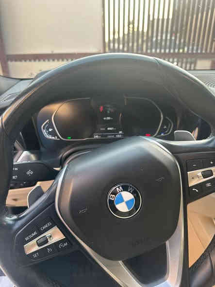 سلام عليكم شباب للبيع
😀  
Bmw 330i 
موديل 21
ماشيه 48 الف مايل 
ضرر باب مبدل نفس لون 
مابيه اي بارد عل كوله جماعتنه سياره كبس  
ايرباك برده فقط 
مكينه كير مكفوول وعل الفحص 
سياره مال بيت جداً نضيفه خارج وداخل
ميحتاج اي مصرف كله جاهزه حت تايراتها نضيفه 
صور الحادث مرفقه 👍🏻 
رقم اربيل تحويل جاهز 
مكان السياره   بغداد حي الجامعه 
السعر 265 ورقه وبيها مجال شي بسيط جداً
😌
اتصال او واتس اب 
 0783 833 2266
