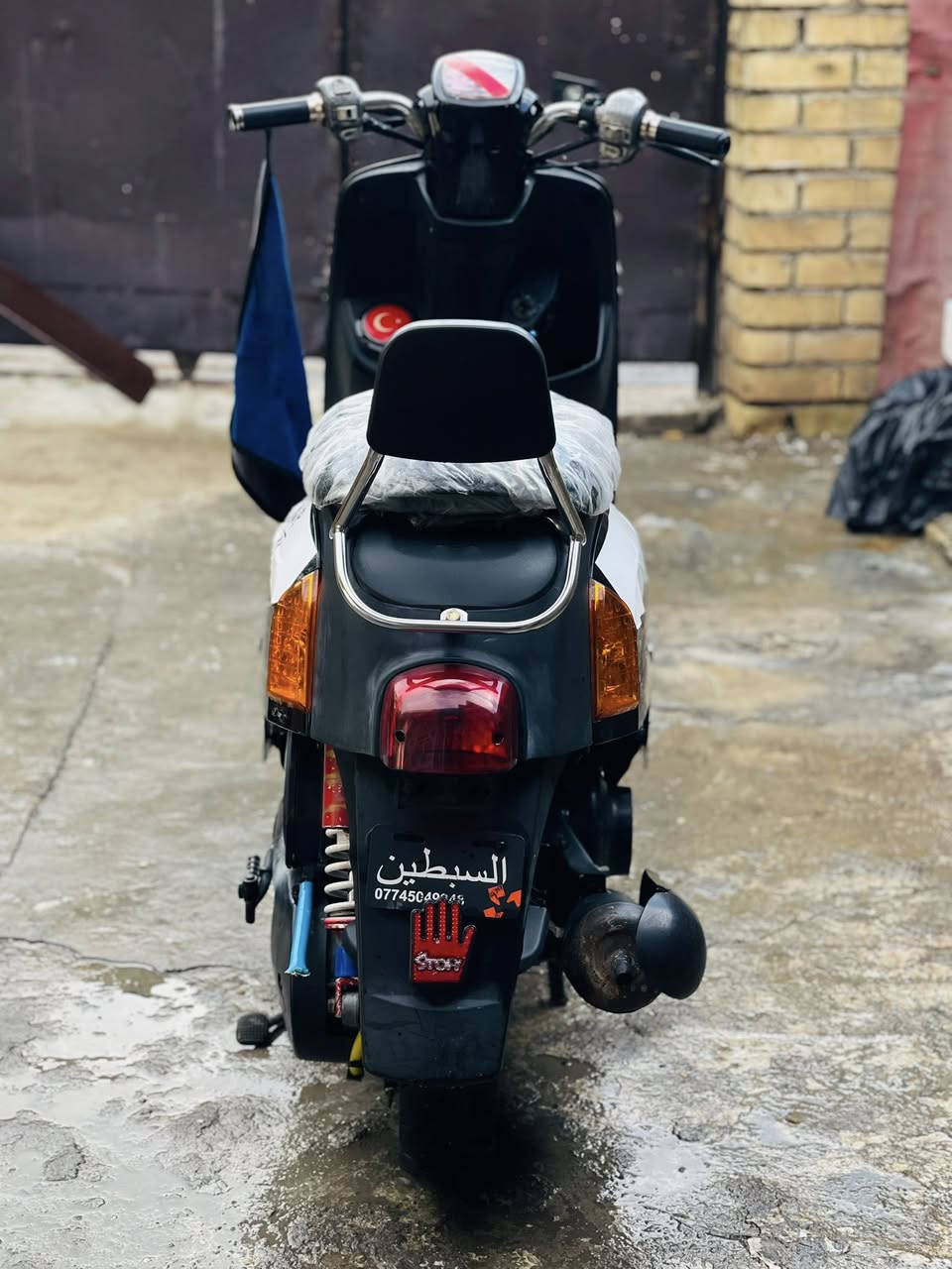 السلام عليكم شباب  ماكس بوليس
 السعر 500وبيها مجال
 الدراجه نضيفه مفتوحه مره وحده ناعمه المكينه 
المكان بغداد زعفرانية شارع الكهرباء 
اتواصل عل رقم ***********
خاص مفتوح
