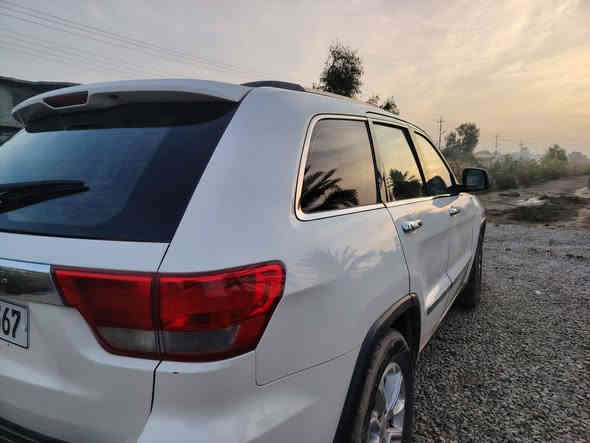 سلام عليكم
للبيع جيب شيروكي
 موديل 2012
السعر 185او بيهه مجال 
العنوان ديالى سراجق
رقم صاحب السيارة ***********
