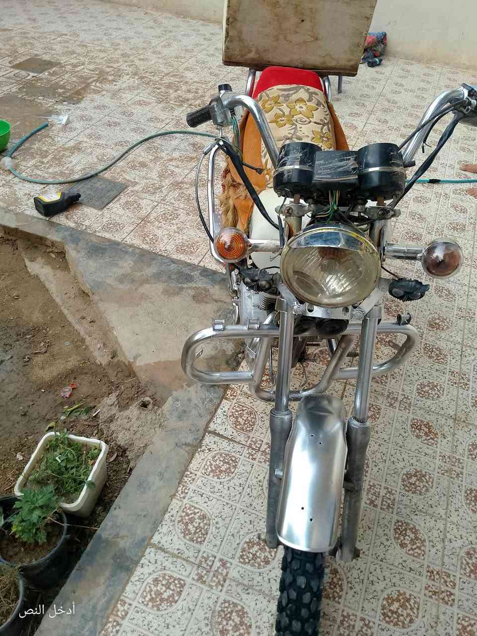 السلام عليكم دراجه للبيع خير من الله مناقصها كلشي نقصها فقط الاوراق واسويلك مكاتبه مكان بعقوبه الرحمه ب 300وبيها مجال للتواصل ***********
