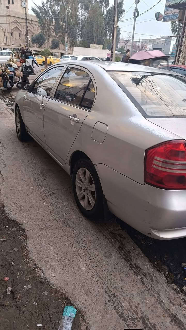 السلام عليكم 
سيارة ليفان حجم 620 موديل 2012
السيارة بيها ضربة بجاملغ الامامي من جهة النفر
كير ومحرك شرط تبريد تدفئة كله شغال
السيارة وضع شركة كابون بانزين بيها
هزة وسنوية الى 2030 باسمي
السيارة بيها تقحيل بوند وسقف وصندوق
لون الرصاصي هو هشكل كله يقحل
السعر (48 ورقة ) وبيها مجال


**إذا كنت صاحب هذا الإعلان وتريد حذفه لأي سبب، رجاءا أرسل رسالة إلى الدعم الفني**