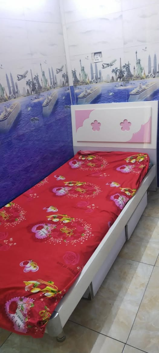 غرفه بناتيه  ١٠٠ وبيه مجال نظيفه 100%


**إذا كنت صاحب هذا الإعلان وتريد حذفه لأي سبب، رجاءا أرسل رسالة إلى الدعم الفني**