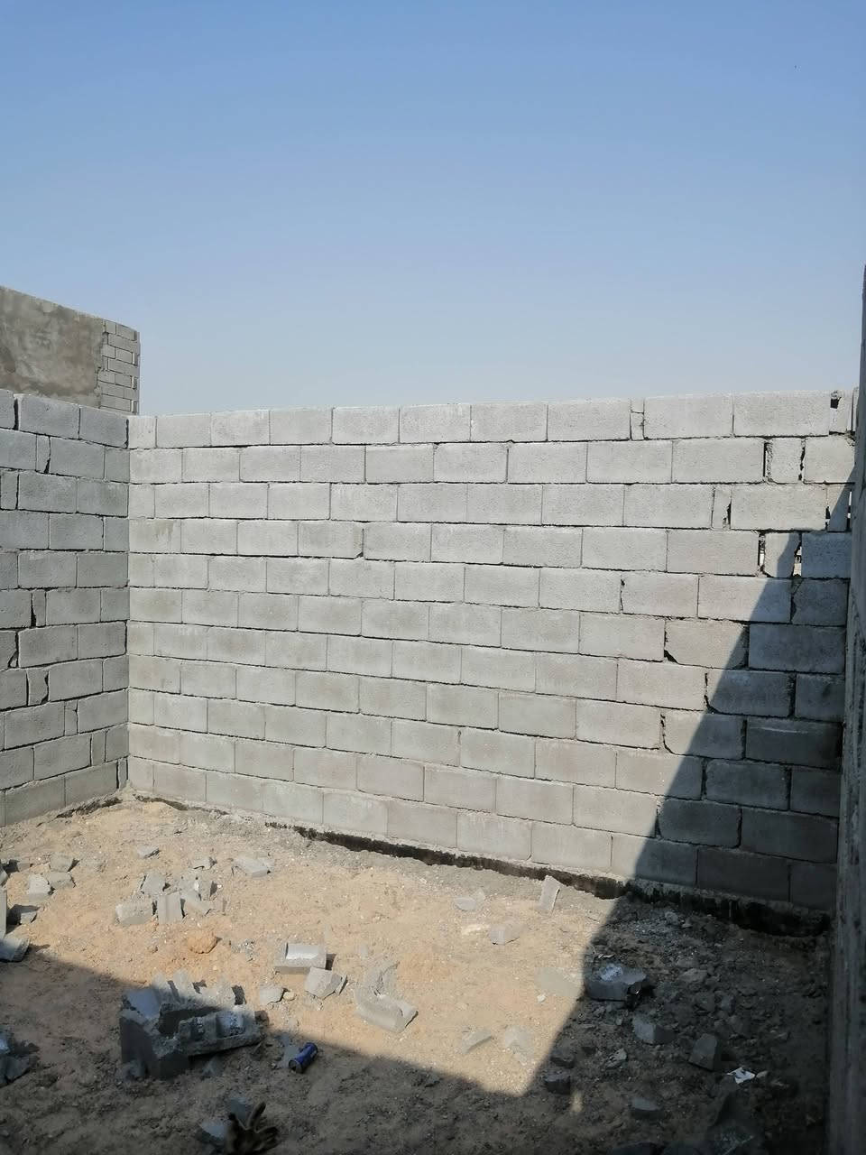 سلام عليكم خلفة بناء بلوك فرمستون متفرق حاليآ مكاني الجزيره تصال على هاذه رقم ***********
