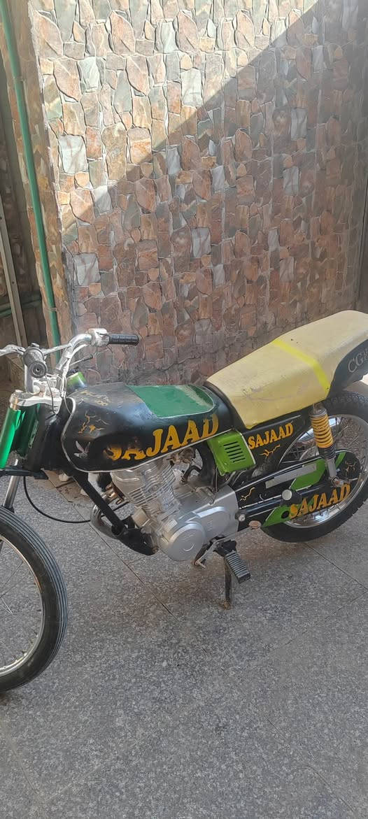 السلام عليكم
متاح دراجه شاصي ارشا 2015  (اوراق كاملة) تعمير 23 محرك شلامجة مامفتوح مكاني ناصرية مركز السعر ب500


**إذا كنت صاحب هذا الإعلان وتريد حذفه لأي سبب، رجاءا أرسل رسالة إلى الدعم الفني**