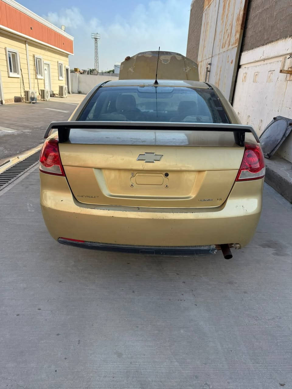 الســلام عليكــم لومينا هولدن خليجي موديل 2007 رقم بصره انكليزي باسمي محرك 3000 للبيع عنواني بغداد 
صدر امامي خلفي بالكامل جديد 
محرك كير ضمان 
***********
السعر 50 ورقة
