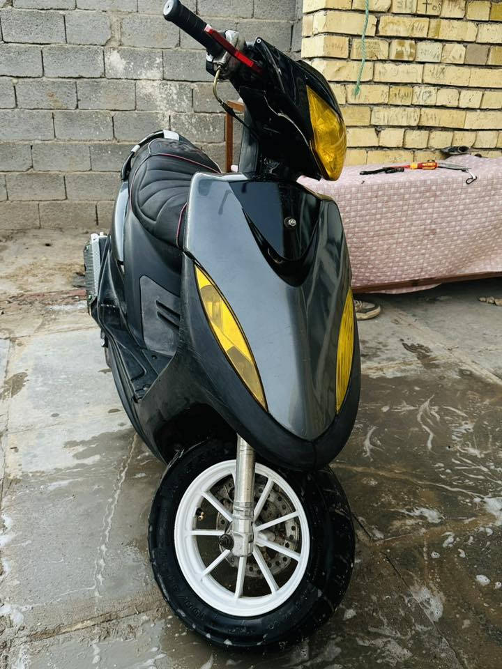 السلام عليكم من رخصة الأدمن ماكس عدله ٤٩ بلاد مكينته سبانه ما طاختهه تجي وتشوف بعينك بيهه تزويد خفيف شوفت عينك بيهه كلج خلفي رياضي دراجه حلوه مرتبه وبلاديه مابيهه نقص كهربائيات شغاله كلهه علق واطبلك خاص أو اتصل عل رقم ***********
