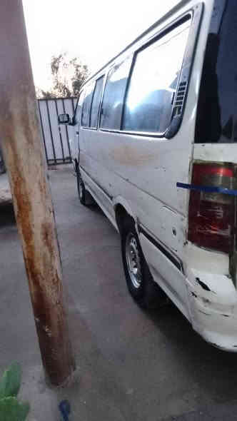 السلام عليكم
فتون موديل 2010 رقم احمر سنويه عظم عاج رقم شاصي في التكمه ا رقم بغداد  العنوان بغداد بلديات السعر 16
رقم هاتف ***********
