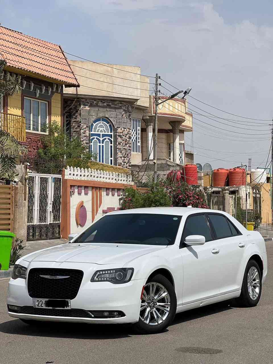 سلام عليكم وبامه موديل 2019 
كندي S مكفوله كفاله عامه
 داخل اسود تشغيل عن بعد 
كشنات كهرباء رقم دولي 
جديد لغايد 2031
مكان سياره بصره 
سعر 275
رقم ***********
