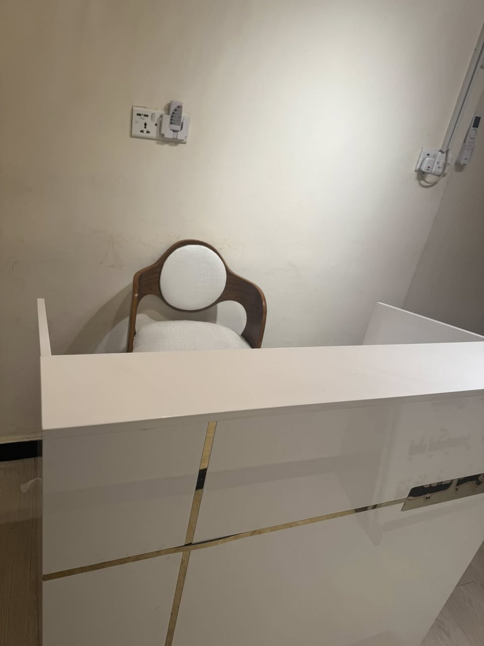 رسبشن جديد مابيها اي ضرر جديد  سعر٢٢٠الف


**إذا كنت صاحب هذا الإعلان وتريد حذفه لأي سبب، رجاءا أرسل رسالة إلى الدعم الفني**