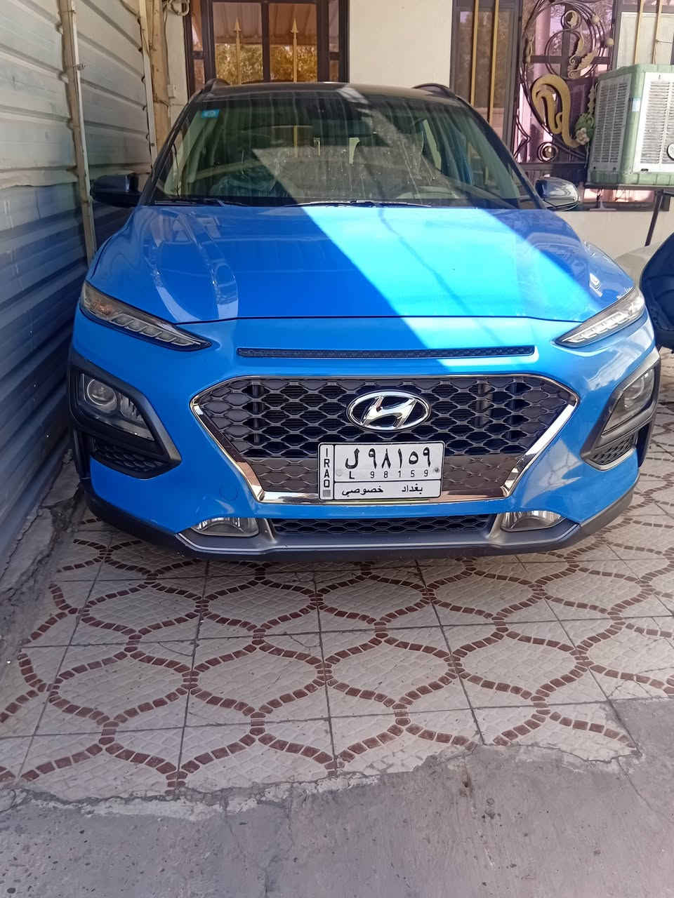 السلام عليكم سياره كونه للبيع موديل ٢٠١٨ سياره فول مواصفات تدفئة كشنات وتدفئة استيرن فور ويل صبغ جاملغ الأمامي الايمن والدعامية بدون دواخل سليمة من الايرباك باسمي رقم بغداد مكاني بغداد والسعر ١٤٠    رقم التلفون ***********
