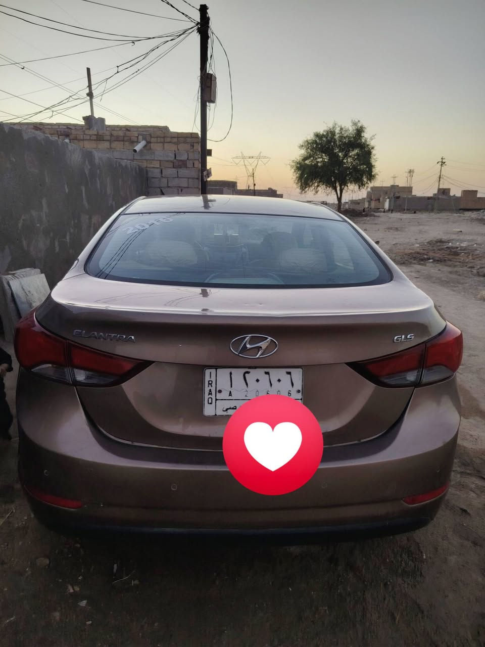 سلام عليكم سياره النترا موديل 2016 مضلع خليجي فول المواصفات محرك 1800 كير محرك تبريد  مكفولات بيه بس رشات صبغ سعر 115 وبيه مجال حق الجيه المكان الدوانيه الحمزه *********** تصال وتساب متواجد
