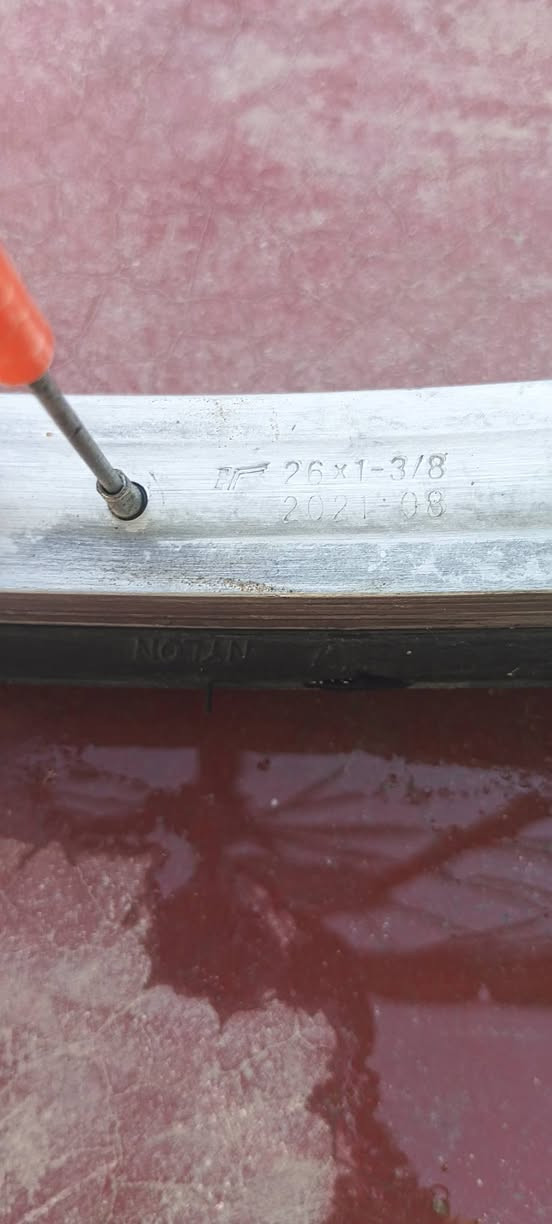 سلام عليكم بايسكل للبيع لون زيتوني موديل 21 نضافته فول مكاني الديوانية سعر خاص


**إذا كنت صاحب هذا الإعلان وتريد حذفه لأي سبب، رجاءا أرسل رسالة إلى الدعم الفني**