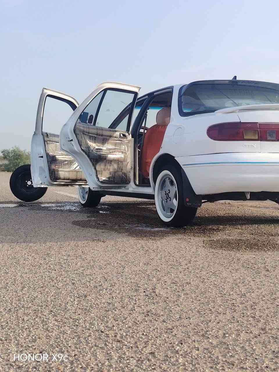 للبيع كيا سيفيا موديل 93 محرك مفتوح مومسكر كير عادي محرك وكيرخيرمن الله صدر امامي وخلفي جديد تخم تاير 4 جدد مصبوغه حزام قماره بلاديه كهربائياته كلها شغاله بيه شاشه اندرويد 4سماعات شغاله باتري جديد نكره سلف سياره مال جناي اترايك وين ماتريد رقم بغداد انكليزي دولي السعر 40 وبيه مجال كلش بصيط غرفه السياره نضيفه جدا تبريد شغال ثلج مكان السياره بابل ناحيه الشوملي موبايل *********** بي واتساب
