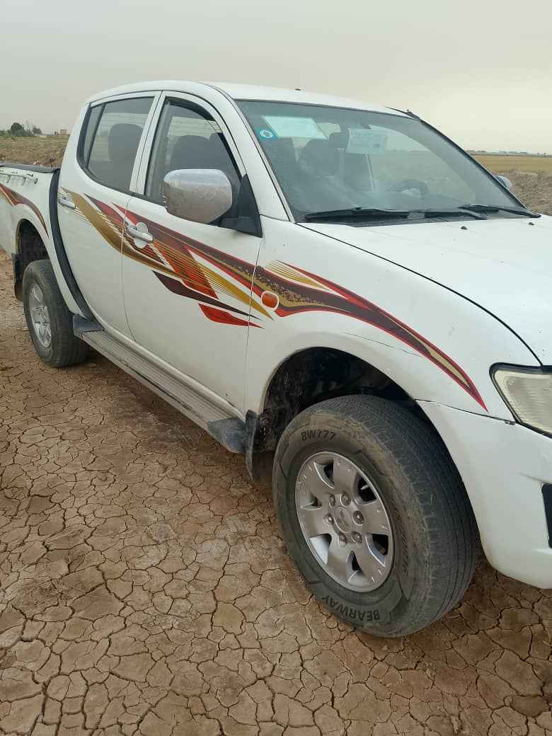 للتواصل يرجى الاتصال بالرقم .
***********
للعلم السيارة محور مكينه وكير VVT 
كلشي شغال بيها . ملاحظات بسيطة عوزه . دهل اوران, واسط
