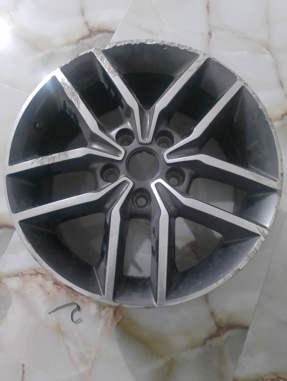 السلام عليكم عندي هاذا تك ويل كب حجم 18اصلي للبيع قيم واخذ مكاني ديالى


**إذا كنت صاحب هذا الإعلان وتريد حذفه لأي سبب، رجاءا أرسل رسالة إلى الدعم الفني**