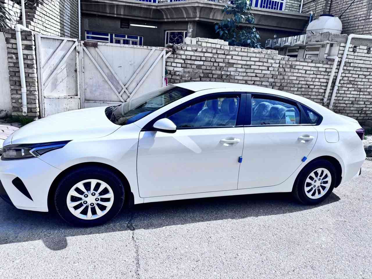 للبيع سيراتو موديل ٢٠٢٣ كفالة عامة سيارة خليجي رقم اربيل جديد بسم كردي تريد وكالة تريد تحويل سيارة ١٦٠٠ 
نص فول قطعتين تبريد تحكم ستيرن سيارة بعدة وكالة الضمان  
تصل *********** وتساب خاص مفتوح    

مكان سياره واسط قضاء العزيزيه 
تصل وبخدمتك
