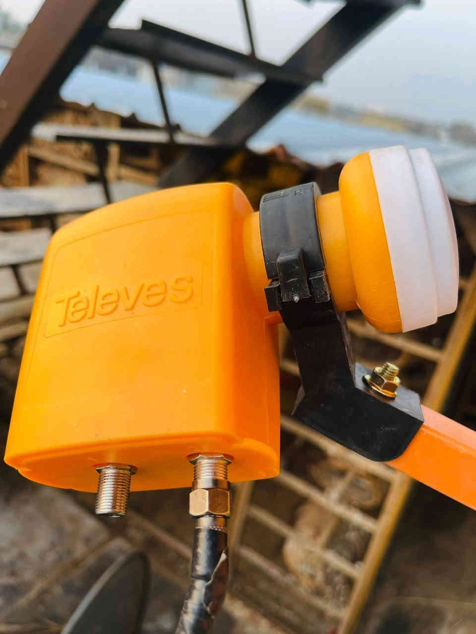 تنصيب صحن نايلسات بعمل احترافي متقن
تثبيت الصحن براغي 
خدمات احمد للستلايت
للتنصيب الاتصال ☎️❤️
***********
***********
اهالي قضاء العزيزية📍
