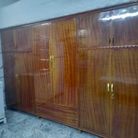 خزانة ٦ أبواب • ملحق • نظيف جداً