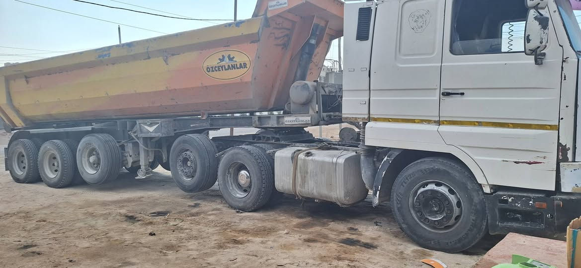 سكانيه راس سحال   مربوطه بسنويه عربه غلاب +عدبه فلات مكينه ١١٣ سدندربيه بخار كير٥/٥ابيع راس فقط رقم بصره ٣ لوحات سنويه منتهيه حاضرللتحويل مكان السياره ناصريه رقم هاتف ***********
