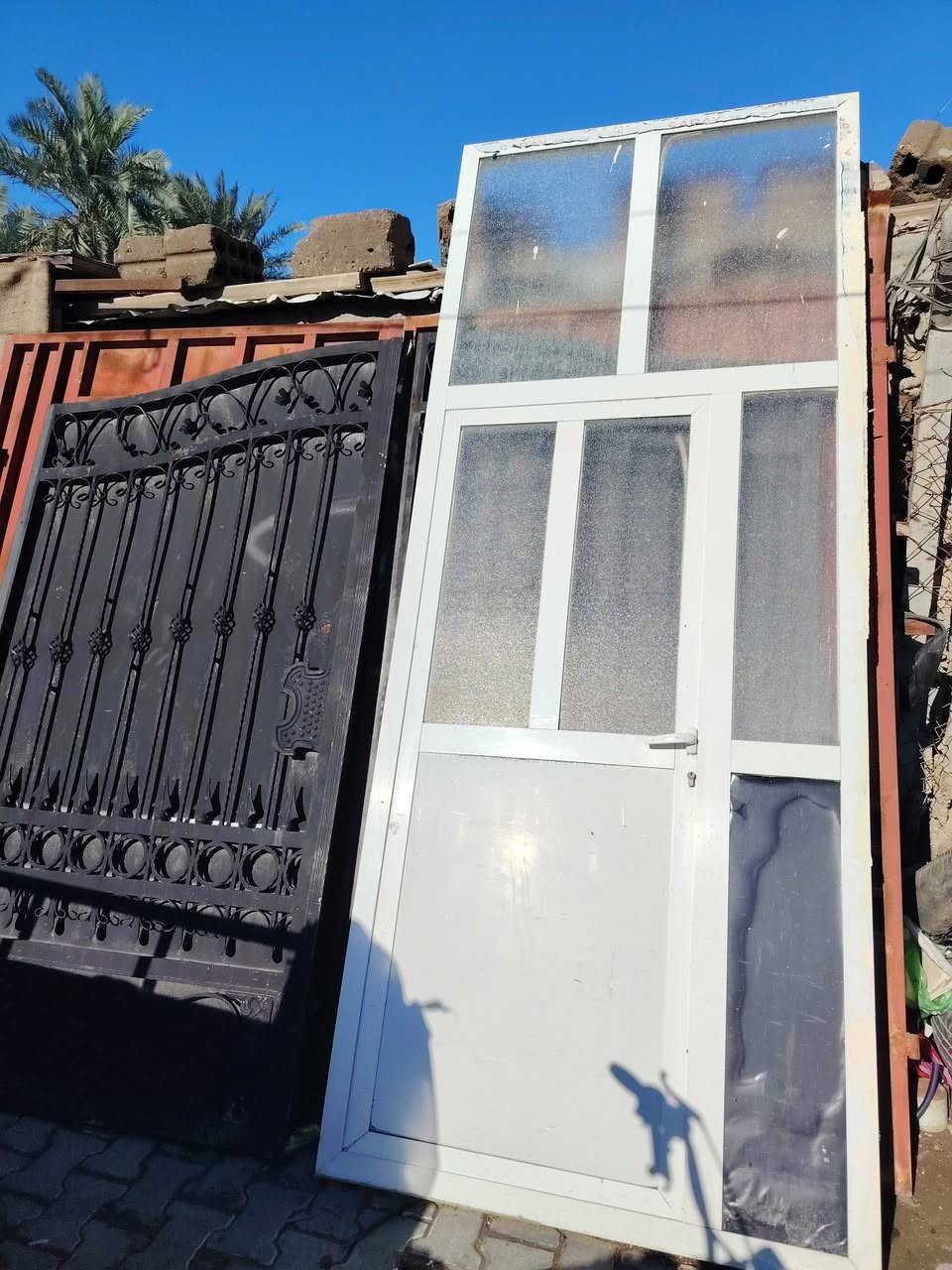 اغراض سفان لبيع المكان رميثة حي شهداء قرب مستوصف زهراء  ***********
