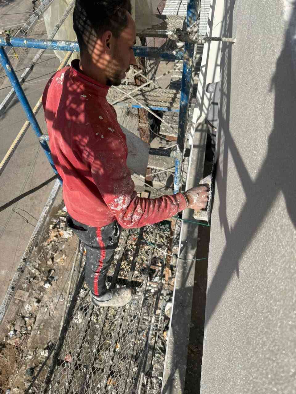 كادر مختص بأعمال اللبخ الفني والواجهات الحديثة 🏗️
إلى أصحاب المنازل والمشاريع في كافة أنحاء العراق، نعلن عن استعدادنا لتنفيذ كافة أعمال اللبخ والإنهاءات الخارجية والداخلية بدقة واحترافية عالية.
✅ اختصاصنا يشمل:
لبخ الثقل: جدران مستوية تماماً.
تقطيع الواجهات: تصاميم هندسية فخمة.
الجرارة والتشميع: إنهاء فني متقن.
النتر والطلس: جمالية ومقاومة للظروف الجوية.
⚒️ شعارنا: "دقة في الموعد.. وإتقان في العمل"
📞 للتواصل والحجز (اتصال + واتساب):
ابو محمود ‏‪0774 062 5115‬‏
👤 محمود أبو الشيخ: ***********
👤  أبو رفاعي: ***********
نصلكم أينما كنتم.. عملنا يرضي الجميع وبأسعار مناسبة
