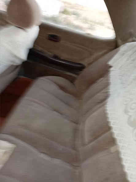 السلام عليكم  سيارة مارك للبيع 
محرك ونجي كير جديد تبريد ثلج  حداديه زينه جهة اليسار كامله مبدلها كلها راديتر جديده كهربائيات كلها شغاله سياره جاهزه ترايك وين متريد سعرها ٣٥ وبيها مجال سنويه نهاية ٢٦ ياله تنفذ ***********
