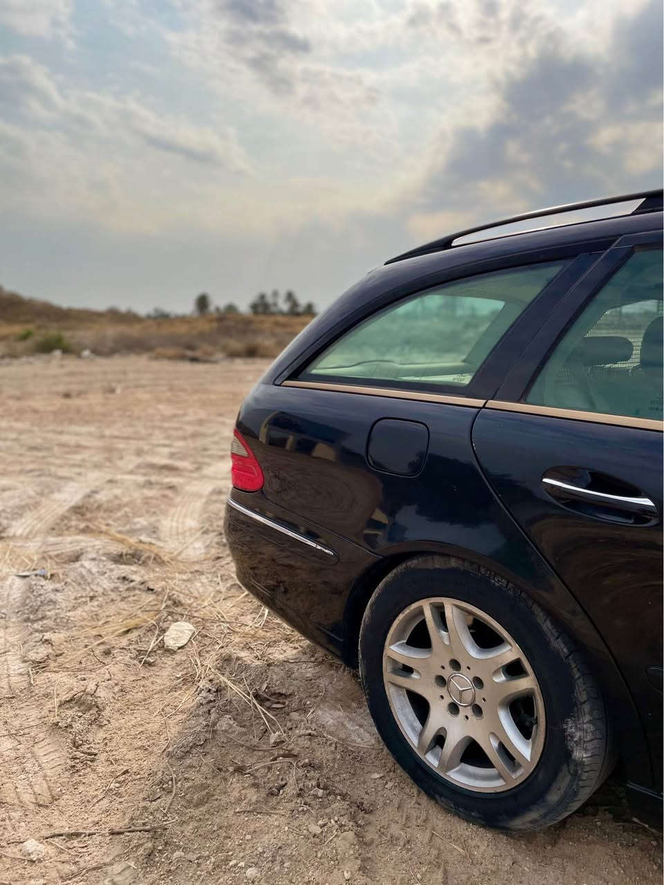 حزام صبغ ⛔️ 
تحديث شكل لل2008⛔️  
٢٠٠١ مرسيدس ستيشن مميزة e320 محرك v المرغوب لون اسود ملكي مواصفات elegance ماشيه ٤١٢ الف كيلو 
 مواصفاتها
داخل لونين جلد مميز 
 تحكم كرسي كهربائي 
وتدفئة كراسي 
 جنطة شفط
تم إلغاء نظام الجوبلس
محرك وقير إدامة كامل من دهن وفلاتر
حدادية صدر جديدة والحدادية الخلفية نص عمر
رقم نينوى باسمنا
   
السعر جدا مناسب ١٢٨ ⛔️ موقعي بابل للاستفسار *********** بي واتساب حلة, بابل
