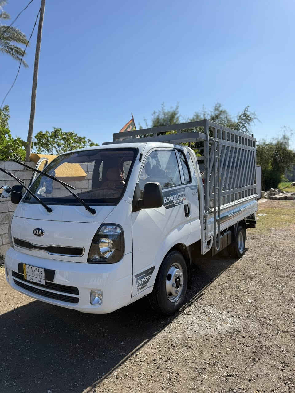 ‏فحل 4000 للبيع 2013 مقفولة السعر 125 وبيها مجال مكان بغداد
***********
