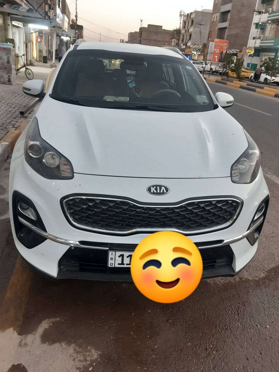 كيا سبورتج وكالة جديد
موديل 2019 شكل 20

نظيفة جدا مابيها شخط 

استعمال شخصي وعلي أيدي 

المواصفات ستندر 

حساسات خلفية مع كامره خلفية 

اشاير بالمري تحكم استيرن 

وثلاثة أوضاع قيادة 

تبريد قطعتين ثلج 

جرس عند ١٢٠ لايت اصلي 

 هند بريك بالرجل وبعد بيها 

مواصفات ماشيه 140 الف 

وكير ومحرك وتبريد بلادي 

ومكفولة بيها تبديل جاملغ امامي اثر شخطة قوية مو حادث

عنوان  السيارة بعقوبة رقم بغداد

موبايل للاستفسار على رقم ***********
