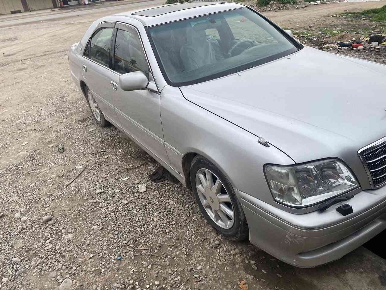 2003ساغ ديفؤري گه وره 4دوگمه هه موگياني به شه رت پيشو دوا كريستال په رده سه لاجه مه ركه زي گيچ ئه لكتروني سعري زؤر هرزان به سعري موسيك سه قفو حيزام به شه رت شوين كه لار ***********
