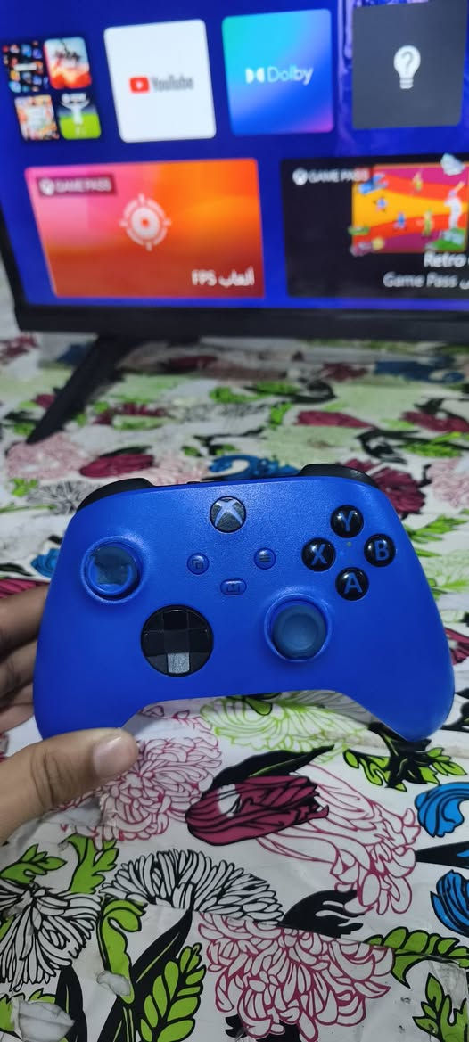 يدت اكس بوكس سيرس اس اصليه بيه مشكله التجاهات يرادلهن تنضيف وا منفذ السماعه ماعرف شبي السعر 50 مكاني حيانيه السعر 50 هاذ رقمي ***********
