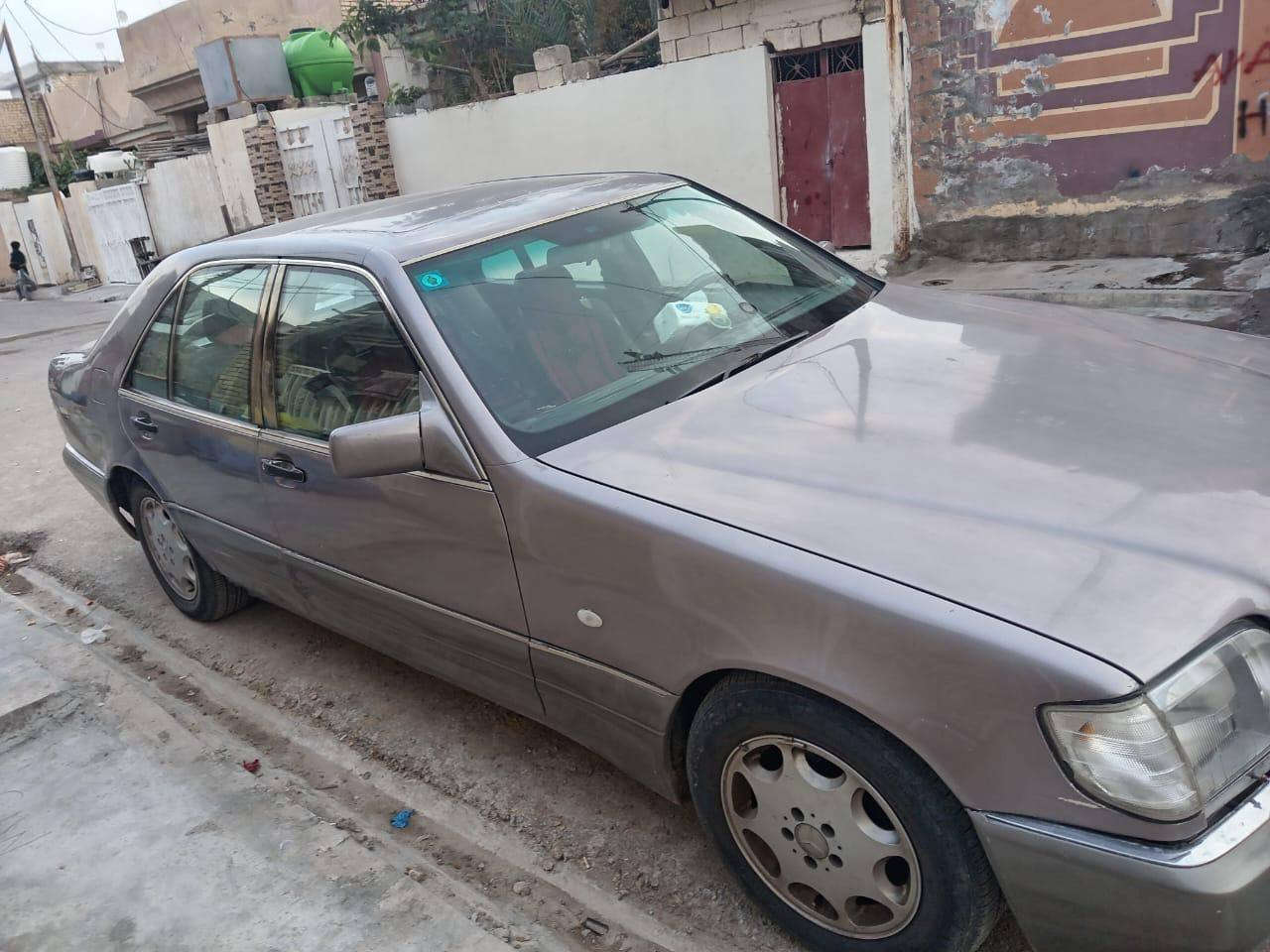 مارسيدس شبح
م 1993
تبريد مكفول
تخم تايرات جديد
ويل كب جديد
حديداية +كهربائياات كاملة
كشنات جديدة
مصبوغة عام جمالية
محرك لاتنقيص ولا تبخير
راديتر جديد
رقم بغداد  ب اسمي 
***********
