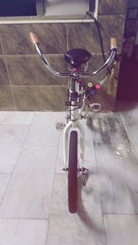 بايسكل للبيع سعره 30الف قفل تواصل عله هاذ رقم07755688618