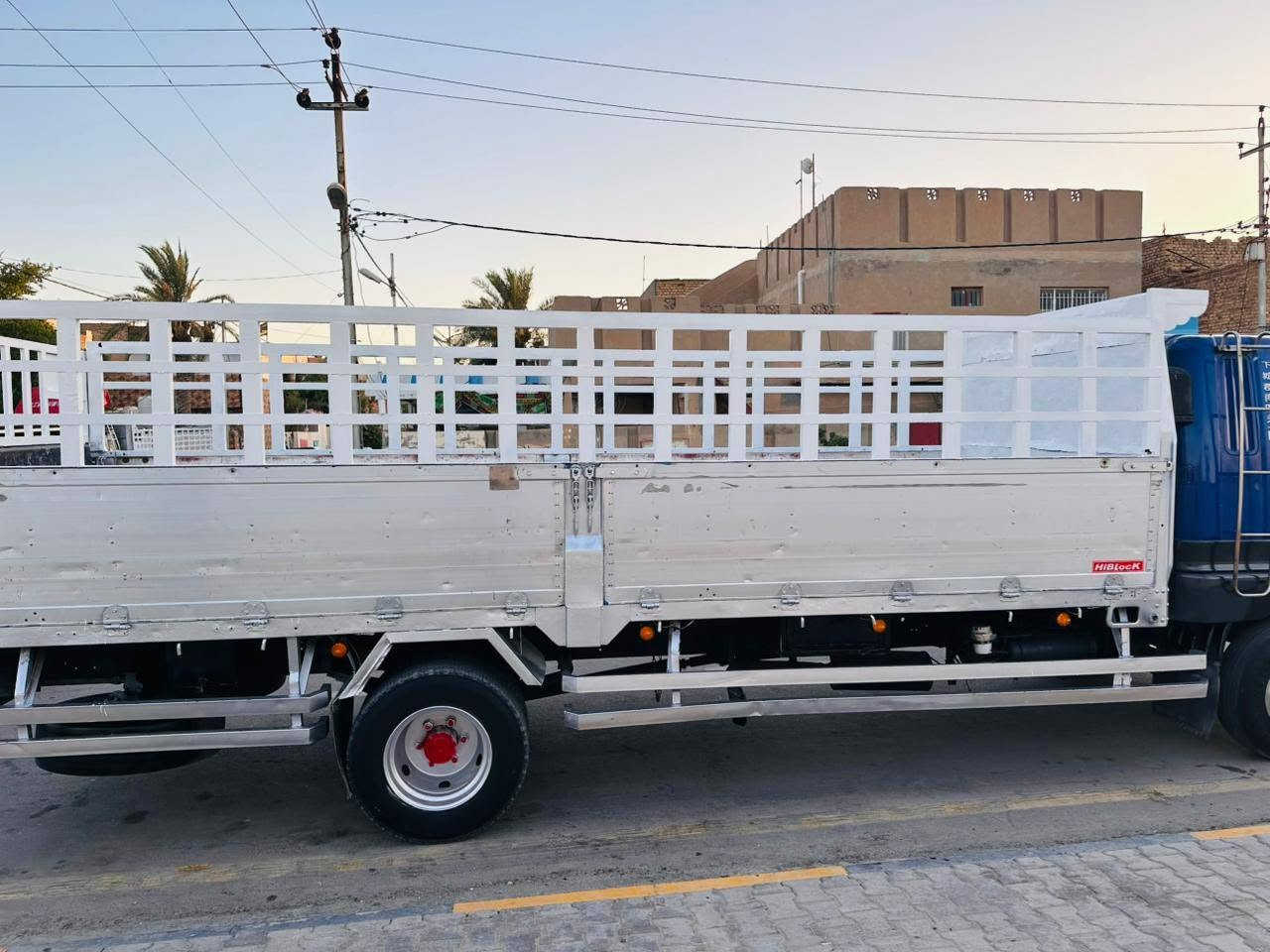 سلام عليكم سياره فوزه بزون مديل 1995مكينه 17عادي سته وربع بلادي شاصي عريض سياره جاهزه من كلشي مكان كوت الشهداء ***********

