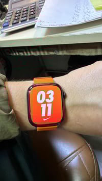 للبيع  ساعة ابــــــــل جيل 11 GPS لون اسود  نظافة 100‎%‎ بطارية 100‎...