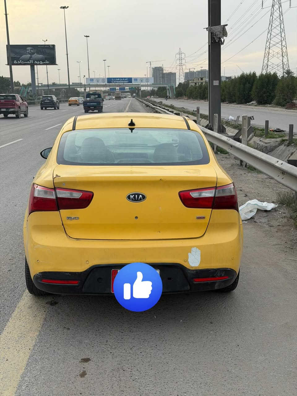 كيا ريو 1600 أمريكي حادث جاملغ خلفي موضح بل صور فقط ماشية170السيارة كاملة السيارة من تخم تاير وحدادية ومكينة وكير. السعر المطلوب 65$وبيهة مجال 
للاستفسار ***********
