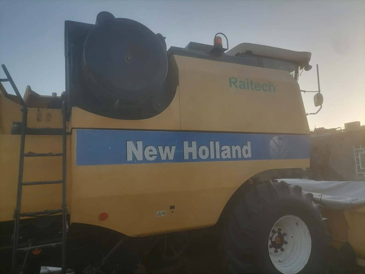 حاصده للبيع اربعه بلم هيدرو ٢٠١٣ اربيل جاهزه مكان نجف موبايل  ***********
