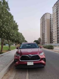 هايلاندر 2022 وارد امريكي لمتد موصفات اللمتد معروفه   ماشيه 54 الف  مح...