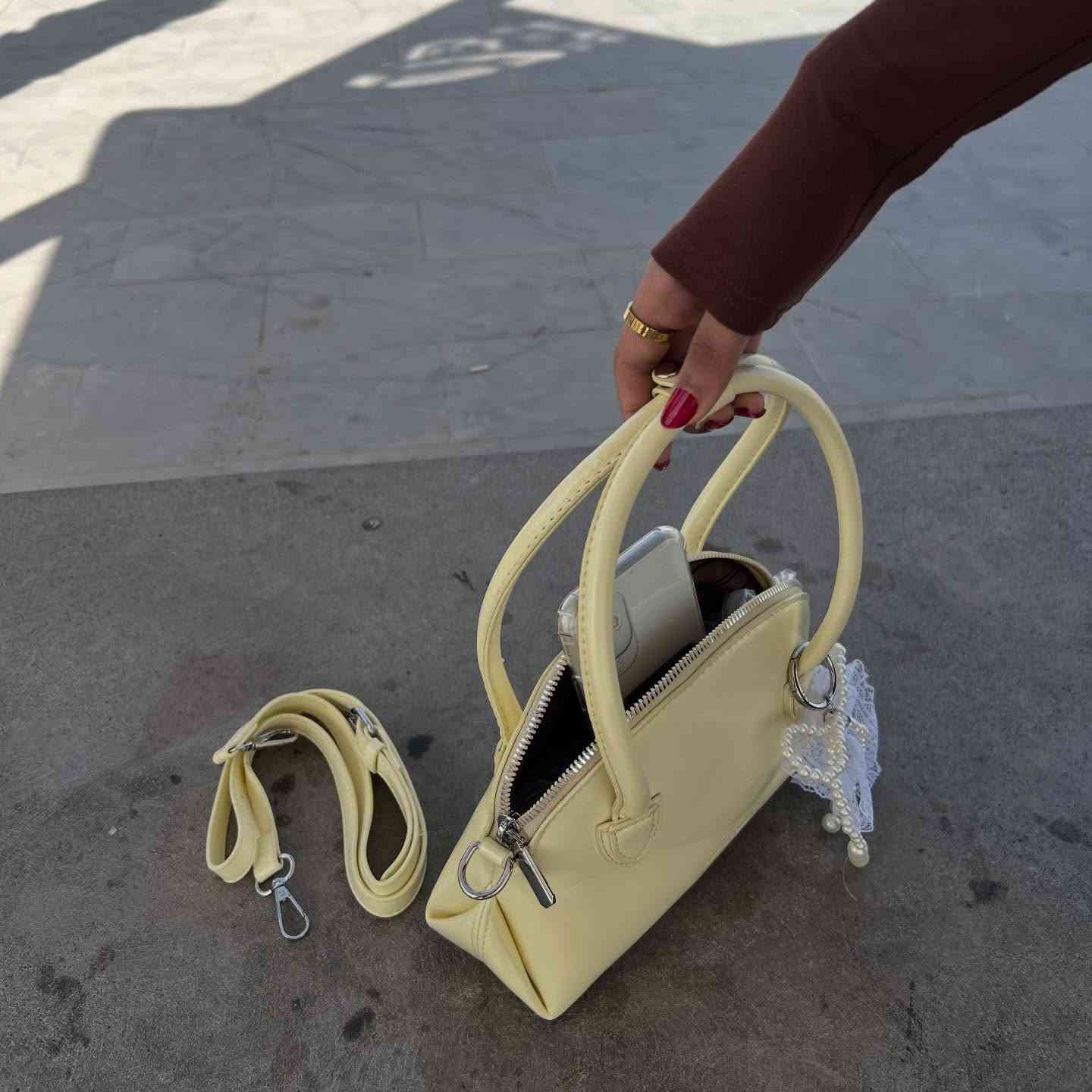 السعر 12 الف متوفر توصيل 
#iraq #fyp #explorar #najaf #freefire


**إذا كنت صاحب هذا الإعلان وتريد حذفه لأي سبب، رجاءا أرسل رسالة إلى الدعم الفني**