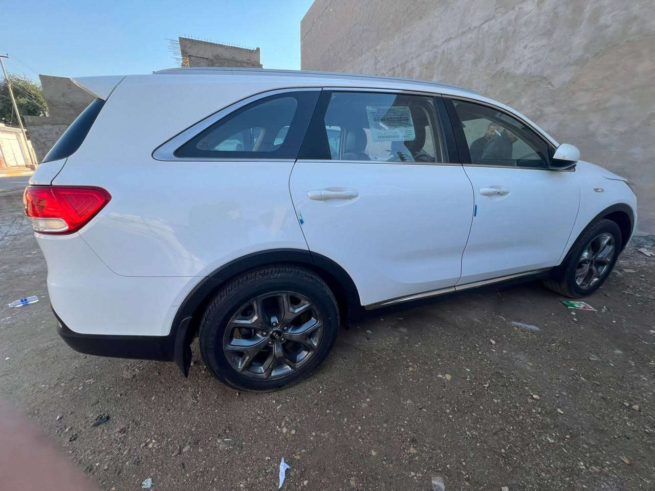 السلام عليكم
سورنتو ٢٠١٦ كفالة عامة ماشية ١٤٢ محرك كير كشر كلة على الشركة مواصفات عادية بردات حساس خلفي تحكم كامل شاشة كشن جلد قرميدي رقم واسط مميز ١٩٩٨
مكاني واسط الاحرار السعر ٢٠٢
***********
