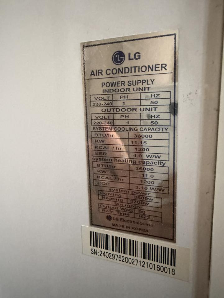 سبلت LG كنتوري 3 طن للبيع
في الحلة ***********
