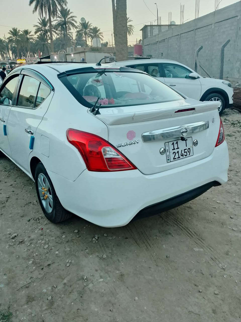 للبيع سياره نيسان صني موديل 2017محرك كير شرط نضافه تبريد شغل سياره فول نظافه بيه قطع وحده صبغ جملغ فقط محرك 1600.سياره مآل جناي مكان كربلاء الحسيني.***********.سعر 107وبيه مجال
