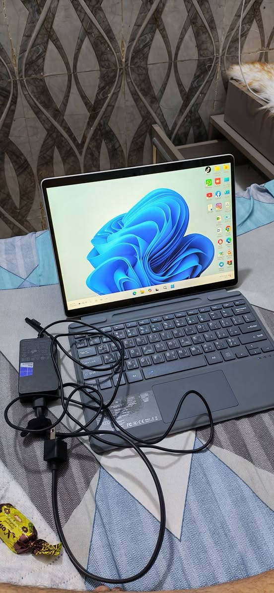 سيرفس برو X
رام  8
هارد 256 ssd
شاشة 13.3
الملحقات شاحنة أصلي 
وكيبورد بلوتوث منفصل
مكاني بغداد لا يوجد توصيل


**إذا كنت صاحب هذا الإعلان وتريد حذفه لأي سبب، رجاءا أرسل رسالة إلى الدعم الفني**