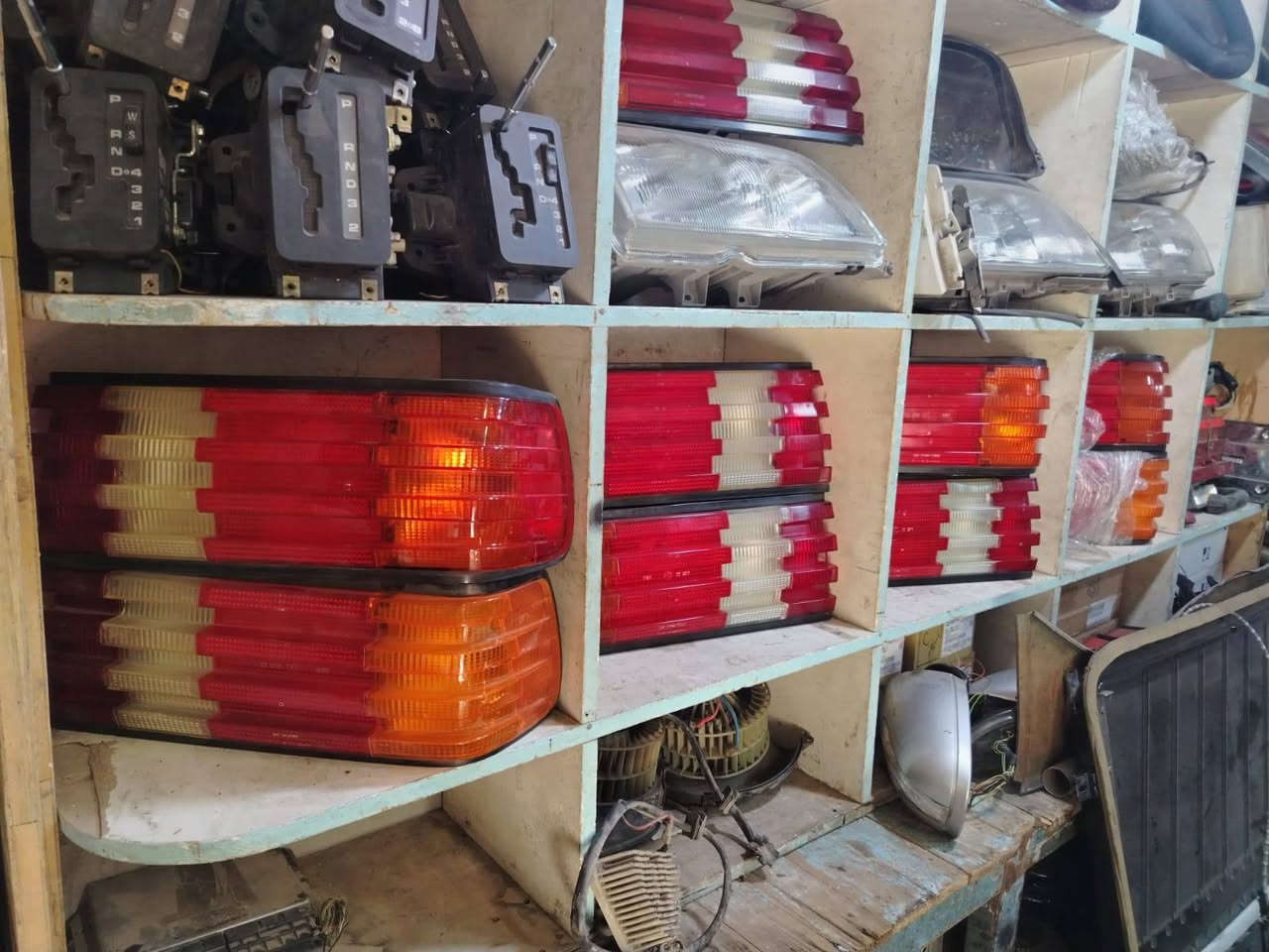 التميمي
الشيخ عمر.  شارع الثالث 
***********
